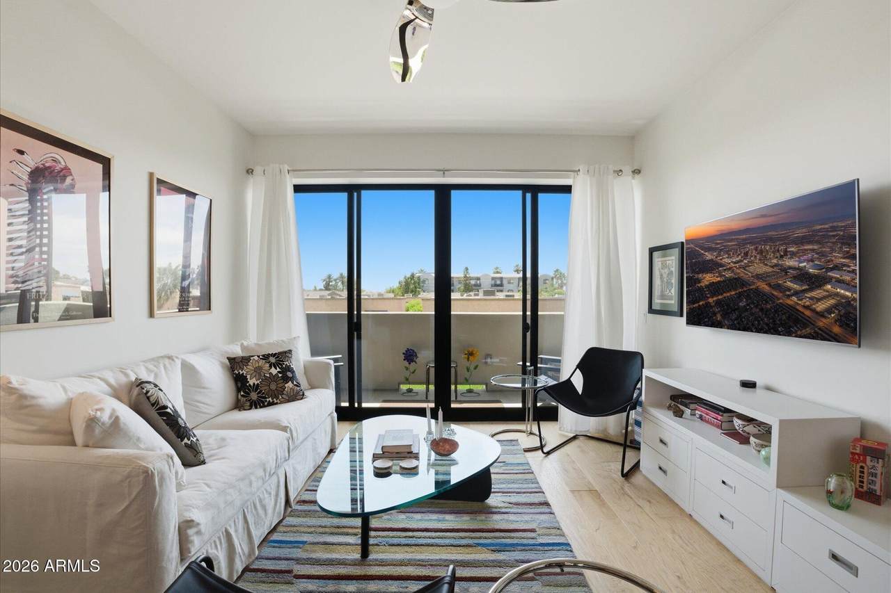2300 Campbell Avenue - Photo 1