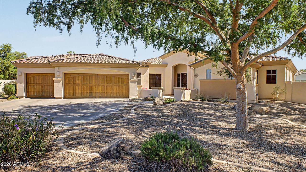 975 County Down Drive - Photo 1