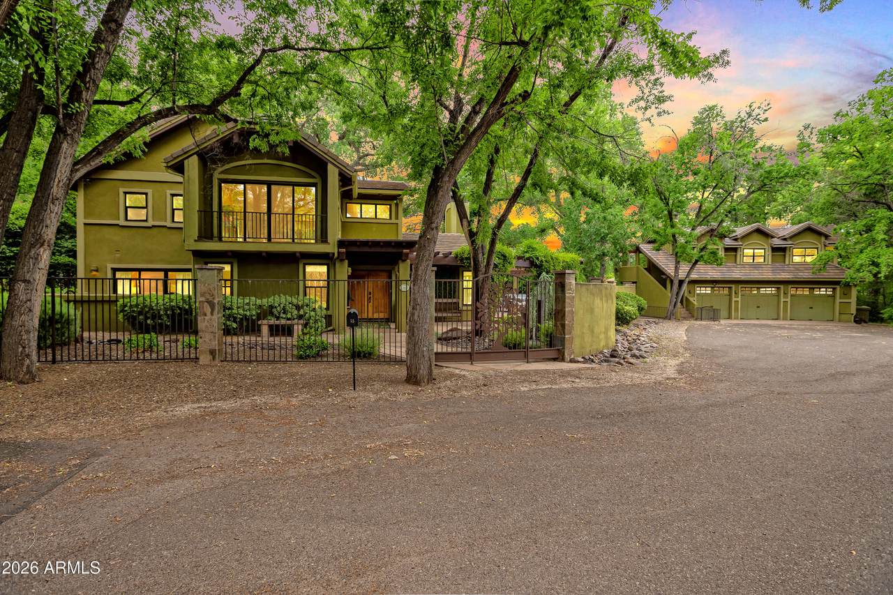 55 Ranch House Circle - Photo 1