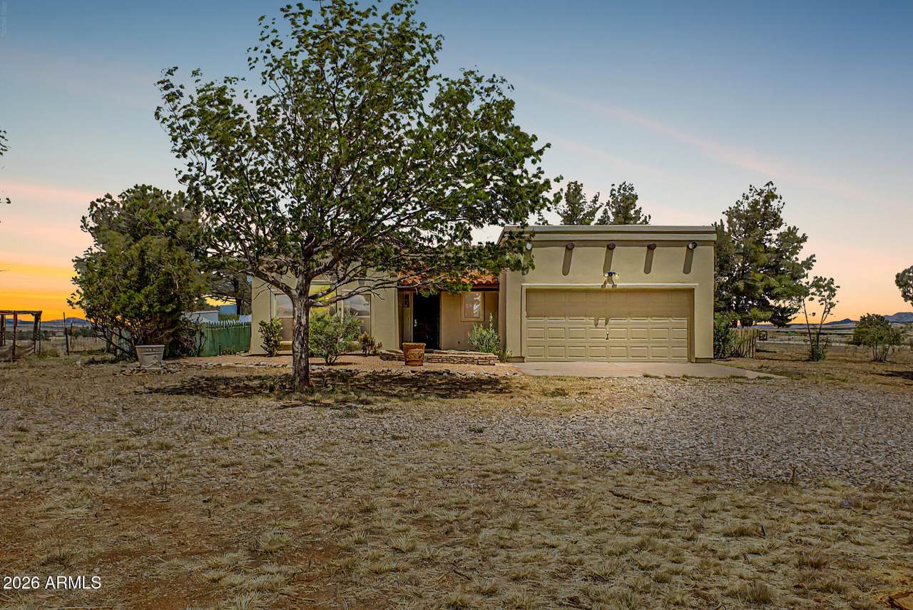 6 Buckskin Lane - Photo 1