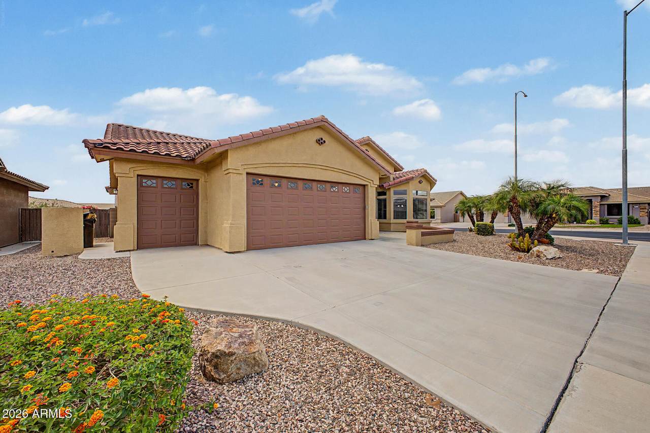 2746 Elderwood Circle - Photo 1