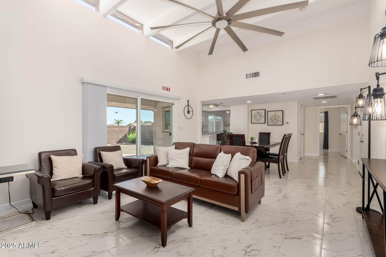 10441 Twin Oaks Drive - Photo 1