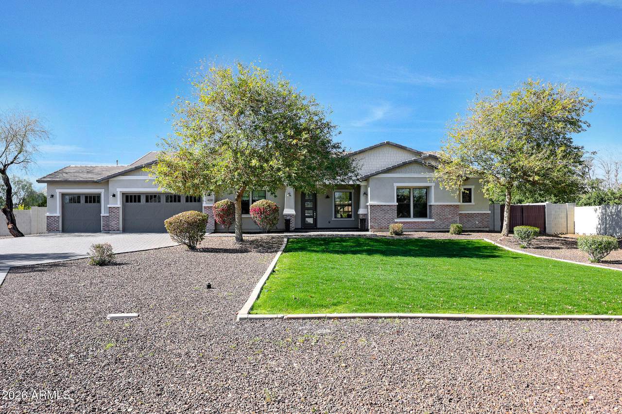 4310 Kings Avenue - Photo 1