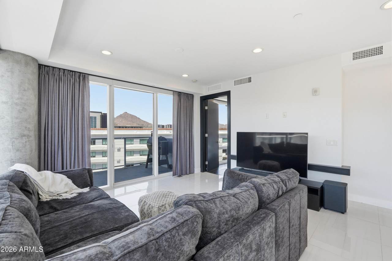 4422 75TH Street - Photo 1