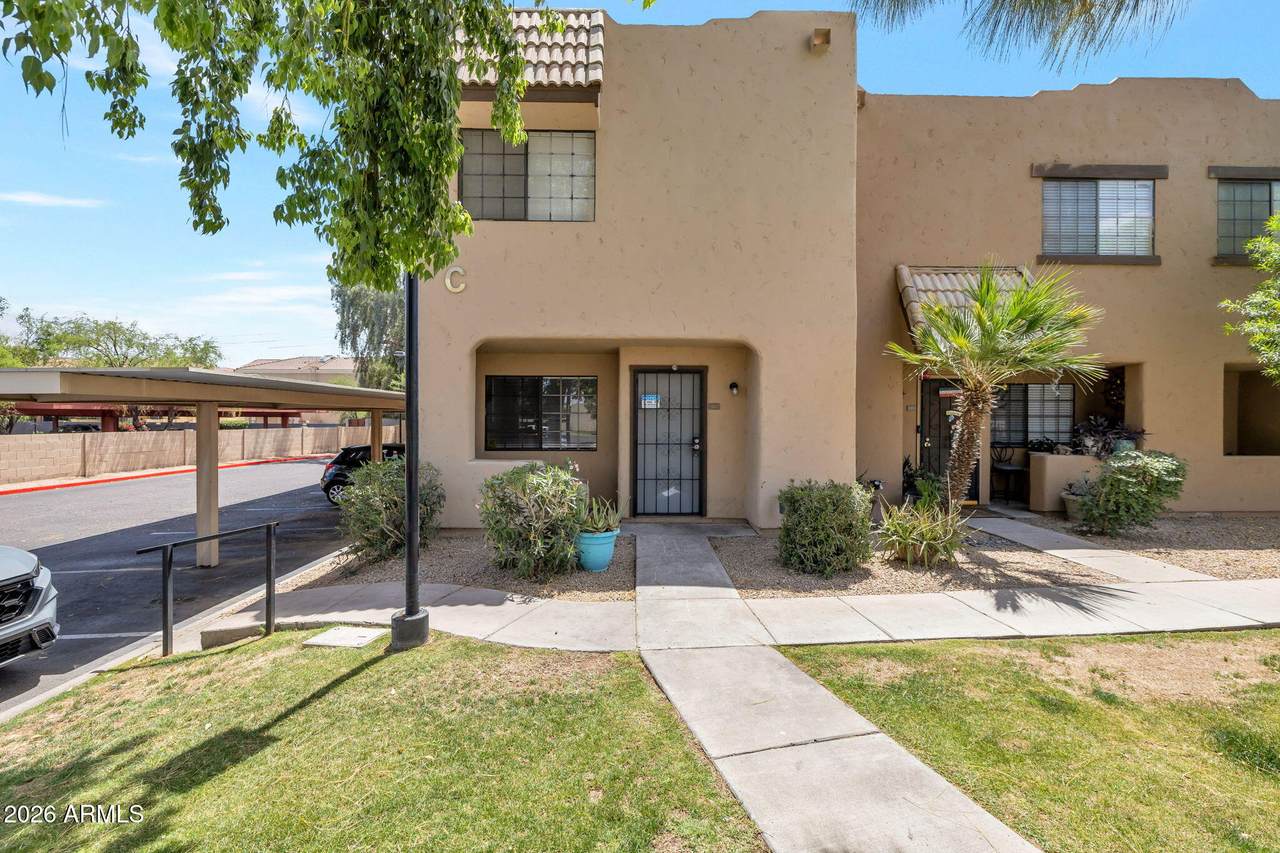 1935 Morten Avenue - Photo 1