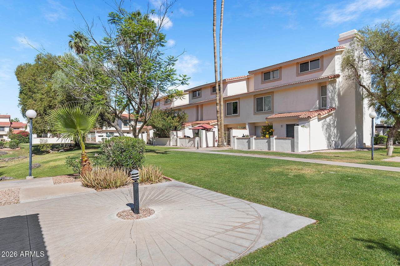 5634 79TH Way - Photo 1