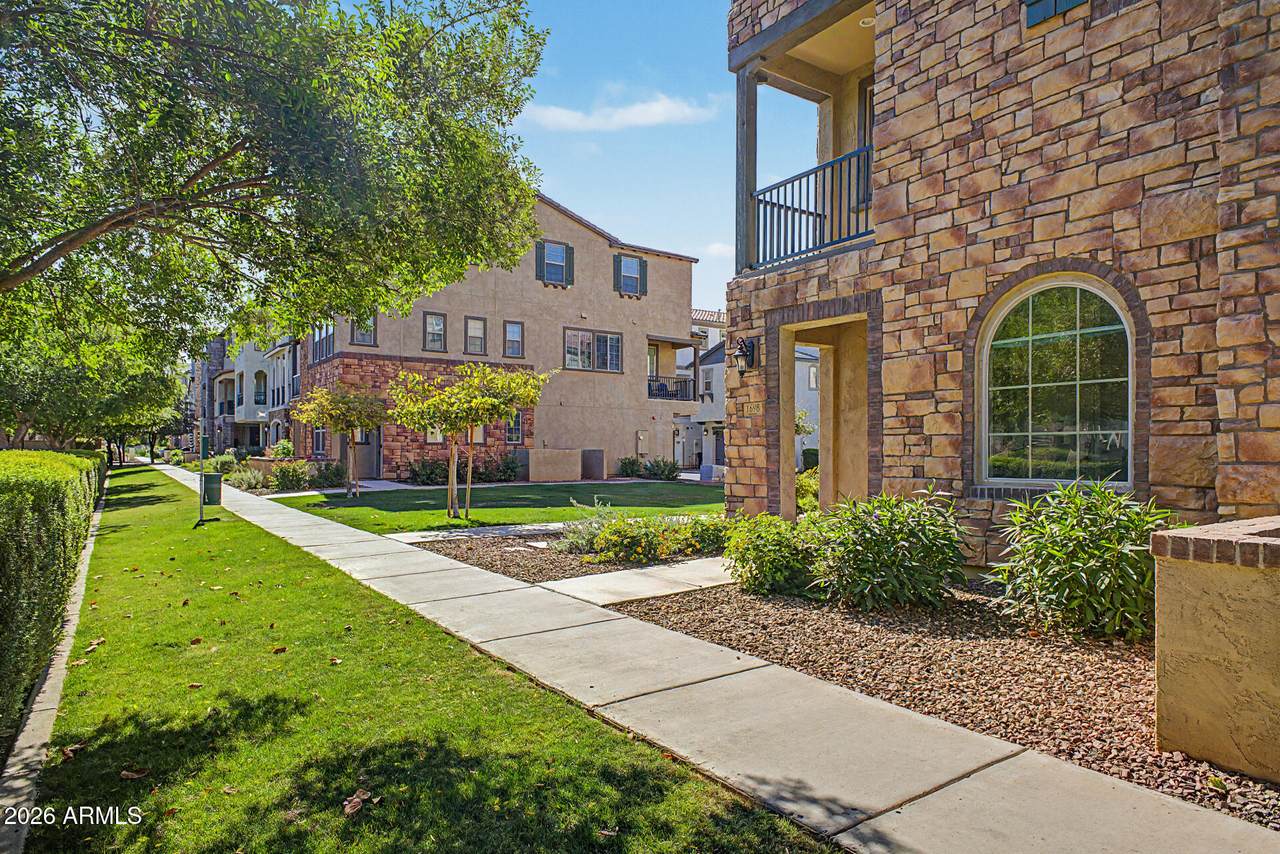 1698 Bridgeport Parkway - Photo 1