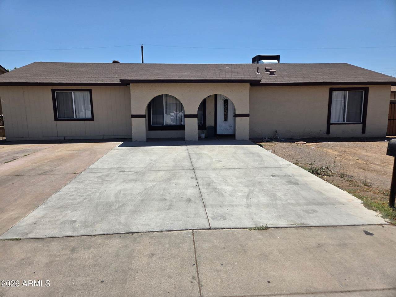 5015 Vernon Avenue - Photo 1