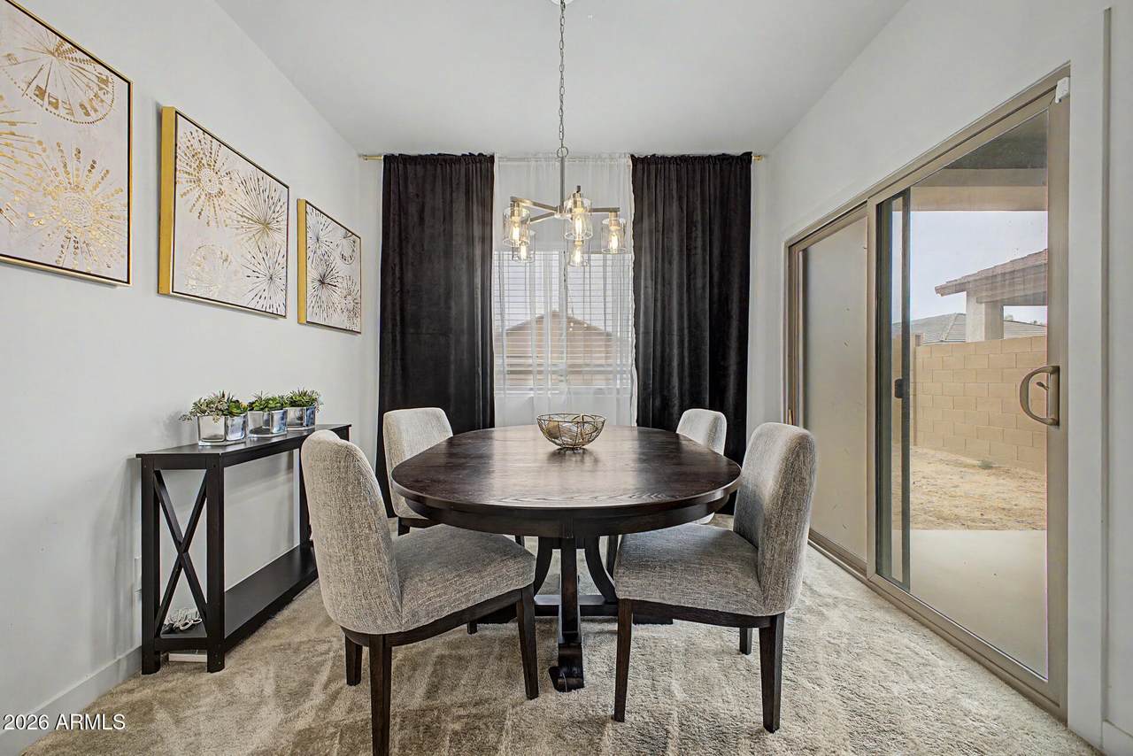 https://bt-photos.global.ssl.fastly.net/armls/1280_boomver_1_7025904-2.jpg