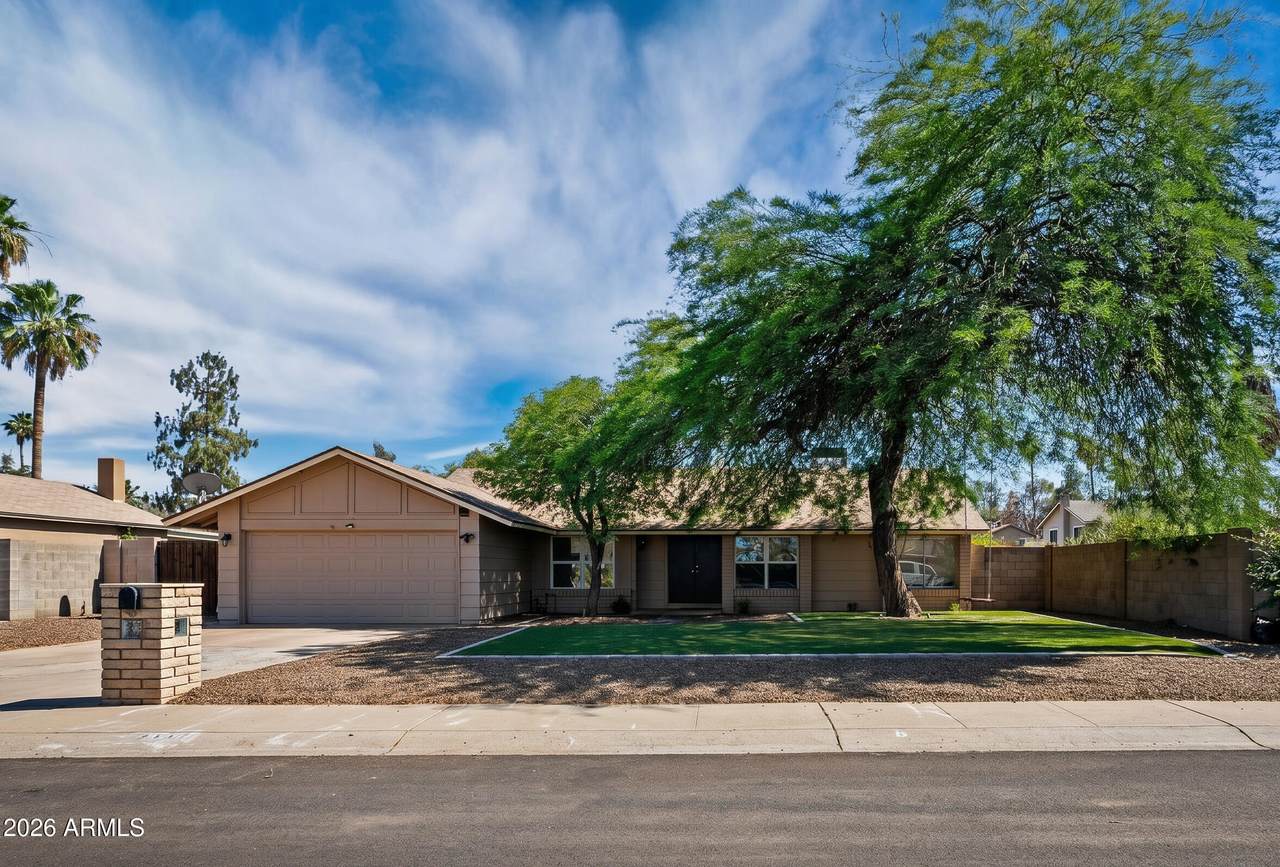 2439 Kathleen Road - Photo 1