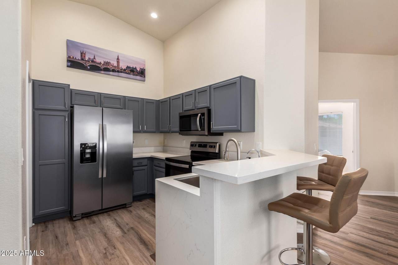 1406 Emerald Avenue - Photo 1