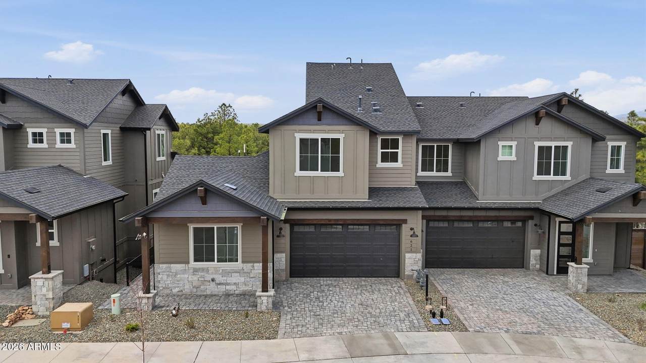 621 Snowberry Circle - Photo 1