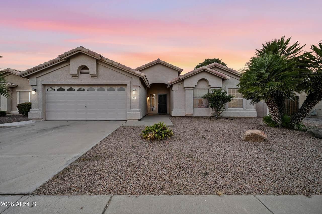 780 Pineview Drive - Photo 1