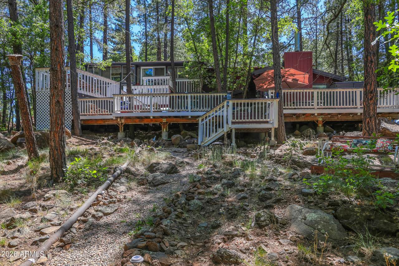 35 Oak Drive - Photo 1