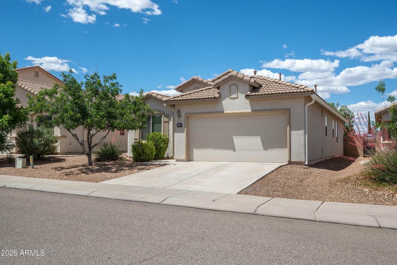237 Bainbridge Drive - Photo 1