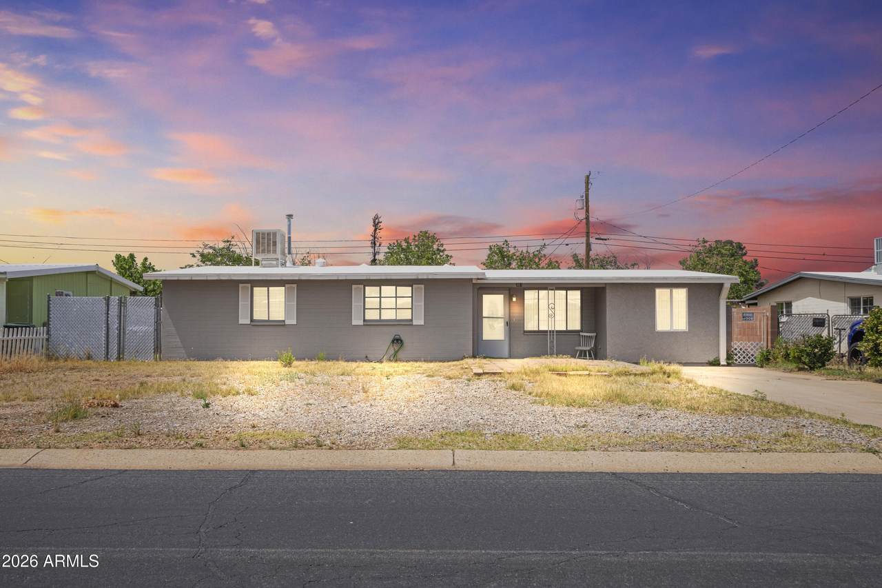 301 Whitton Street - Photo 1