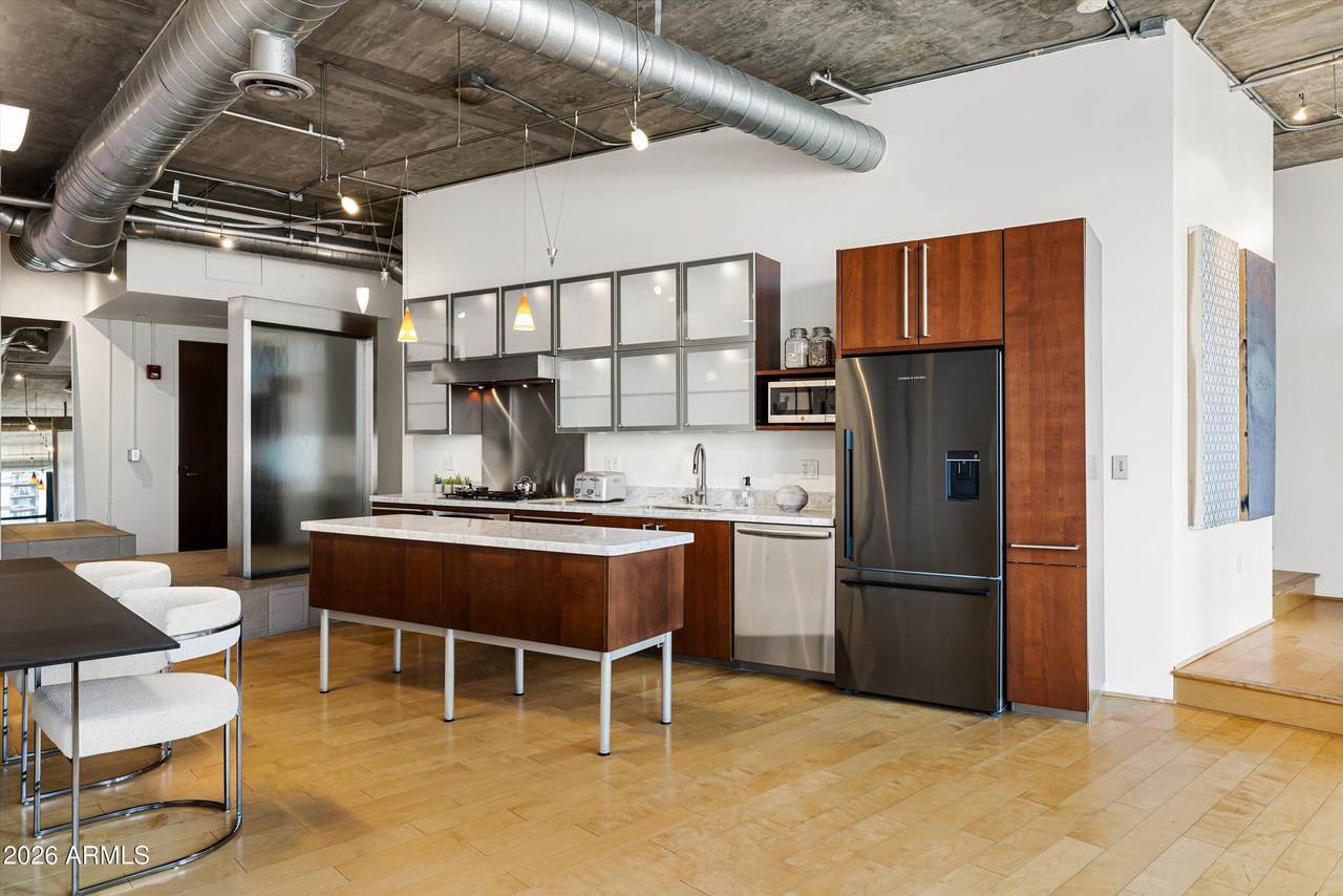 21 6TH Street - Photo 1