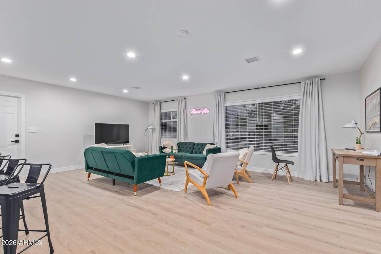 https://bt-photos.global.ssl.fastly.net/armls/1280_boomver_1_7029482-2.jpg