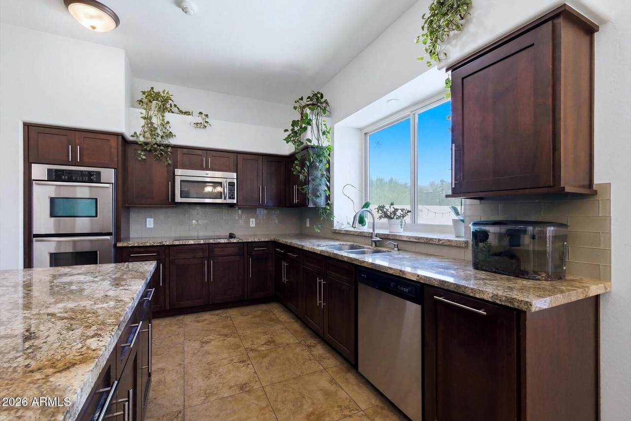 4601 Ramuda Drive - Photo 1