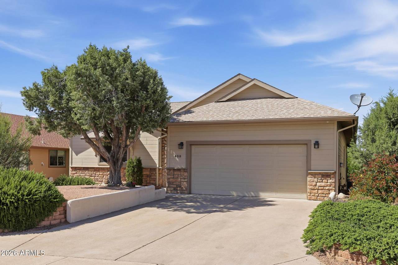 408 Phoenix Street - Photo 1