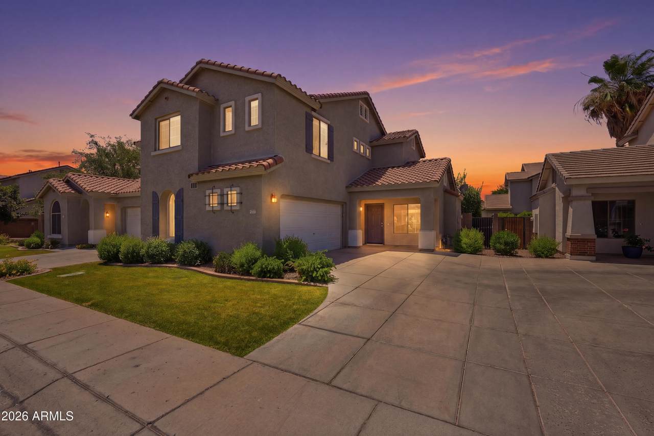 3800 Laurel Way - Photo 1