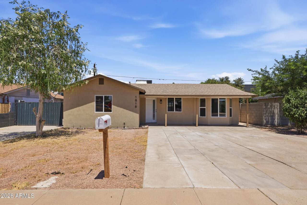 1818 Monterey Way - Photo 1