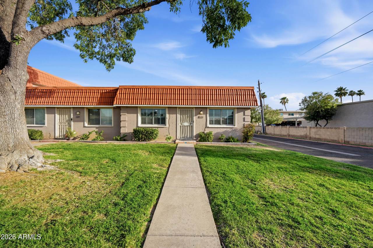 8203 Vista Drive - Photo 1