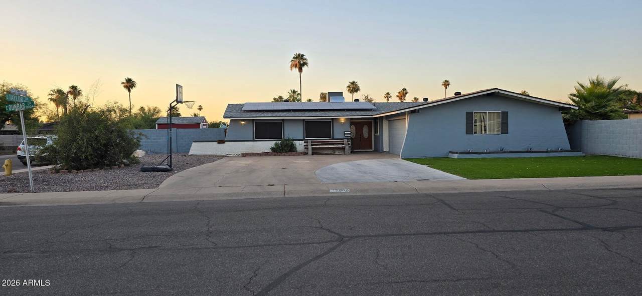 1860 Dunbar Drive - Photo 1