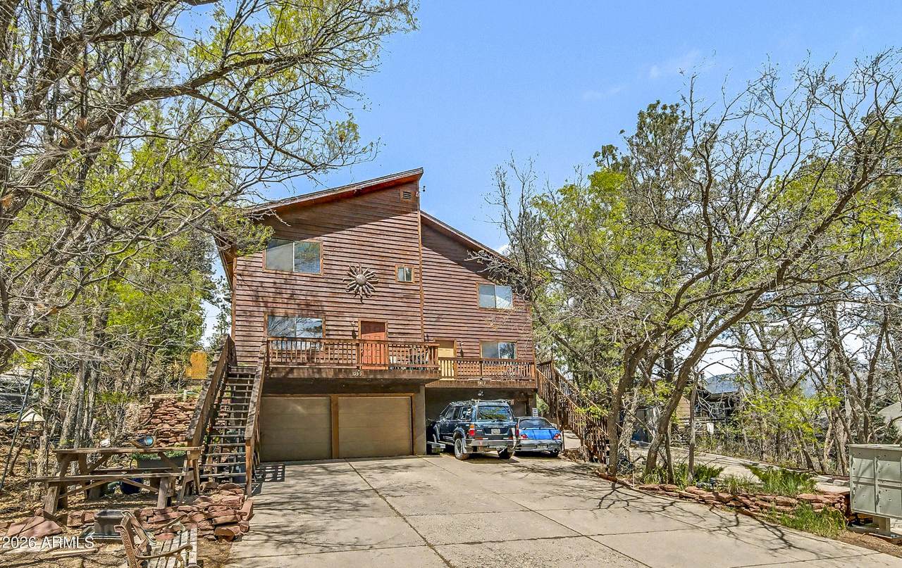 920 Grand Canyon Avenue - Photo 1