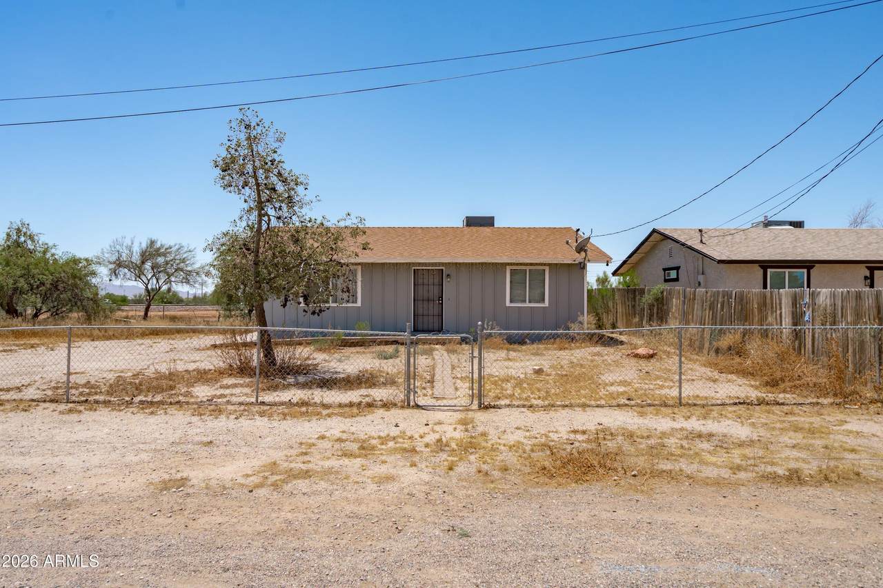 21701 Griffin Avenue - Photo 1
