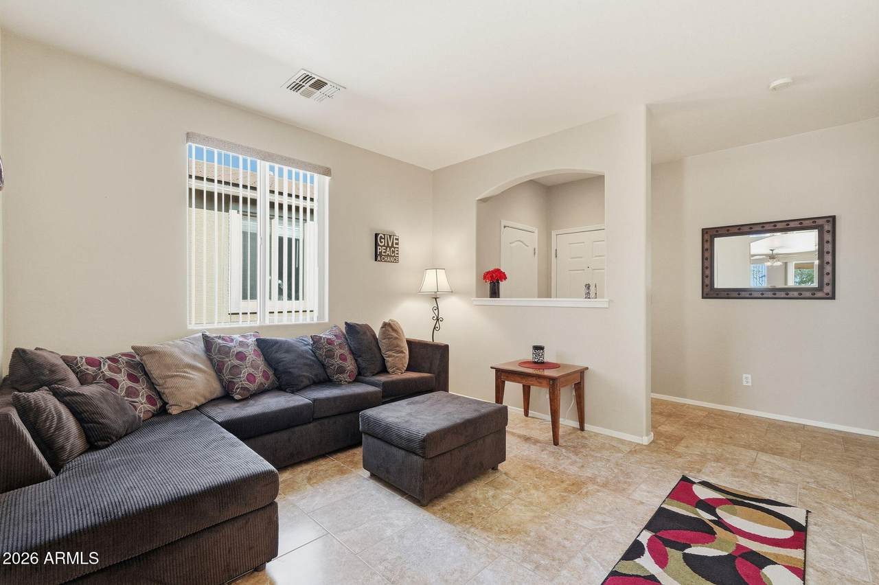 https://bt-photos.global.ssl.fastly.net/armls/1280_boomver_1_7032509-2.jpg