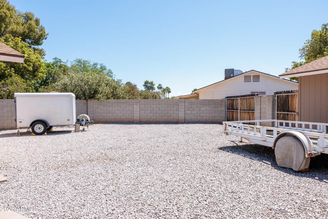 https://bt-photos.global.ssl.fastly.net/armls/1280_boomver_1_7034115-2.jpg