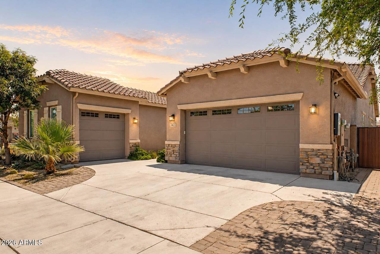 9821 Thornbush Avenue - Photo 1