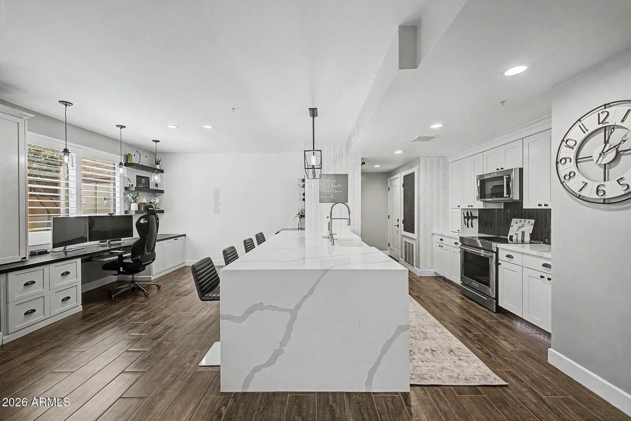705 Queen Creek Road - Photo 1