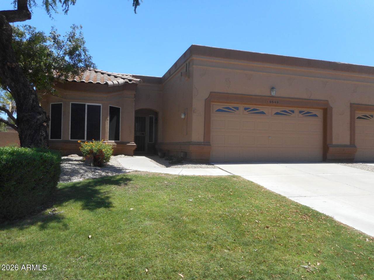 19849 90TH Avenue - Photo 1