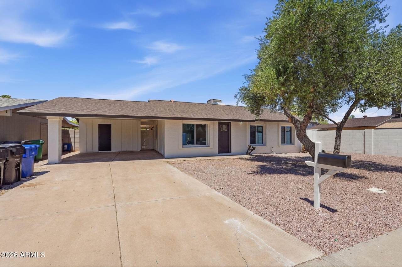 738 Santa Anna - Photo 1