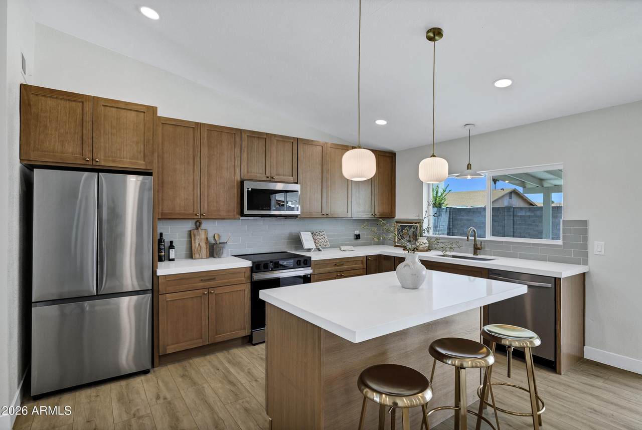 10901 Sells Drive - Photo 1