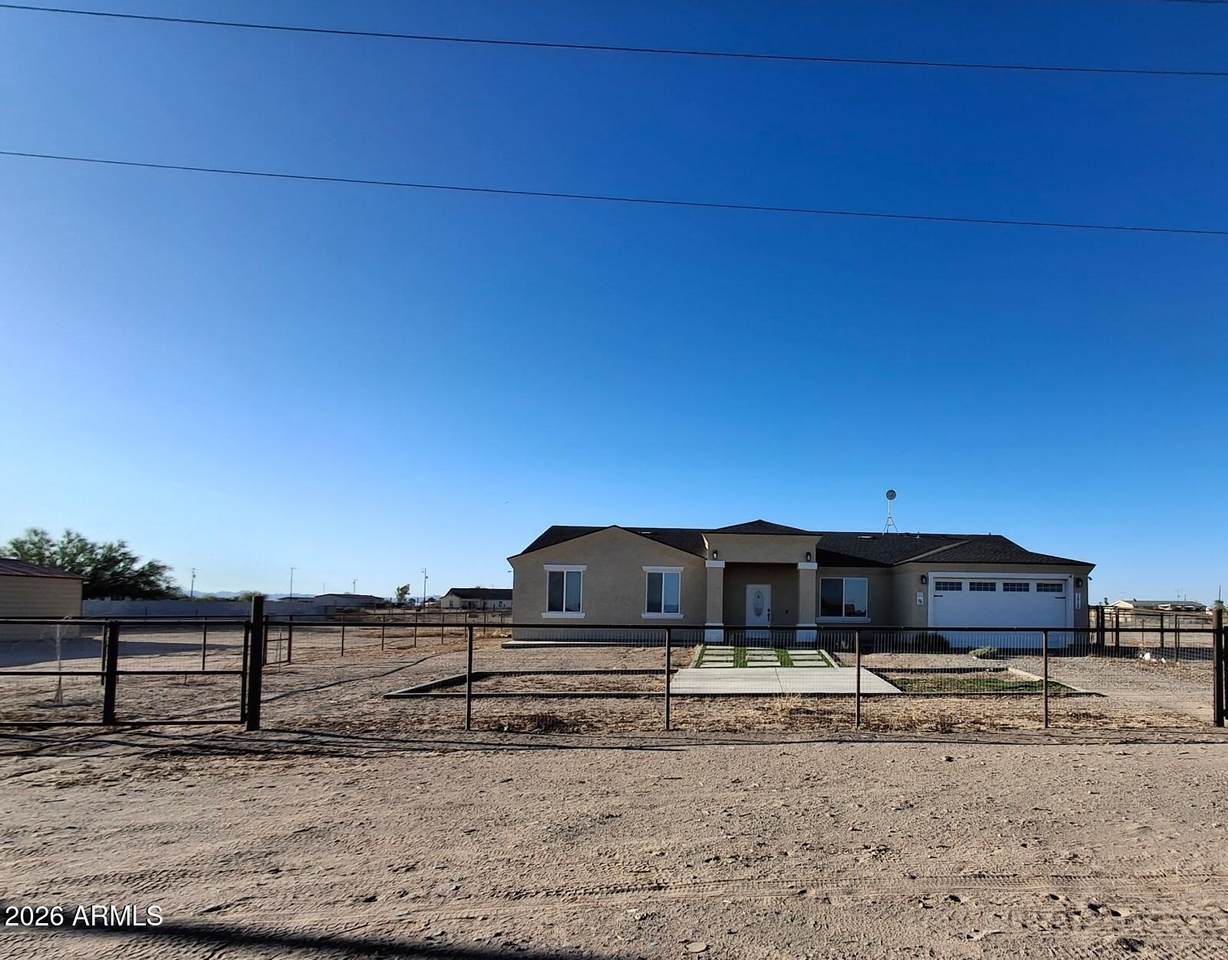 36726 Buckeye Road - Photo 1
