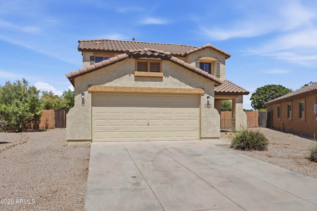 39693 Zampino Street - Photo 1