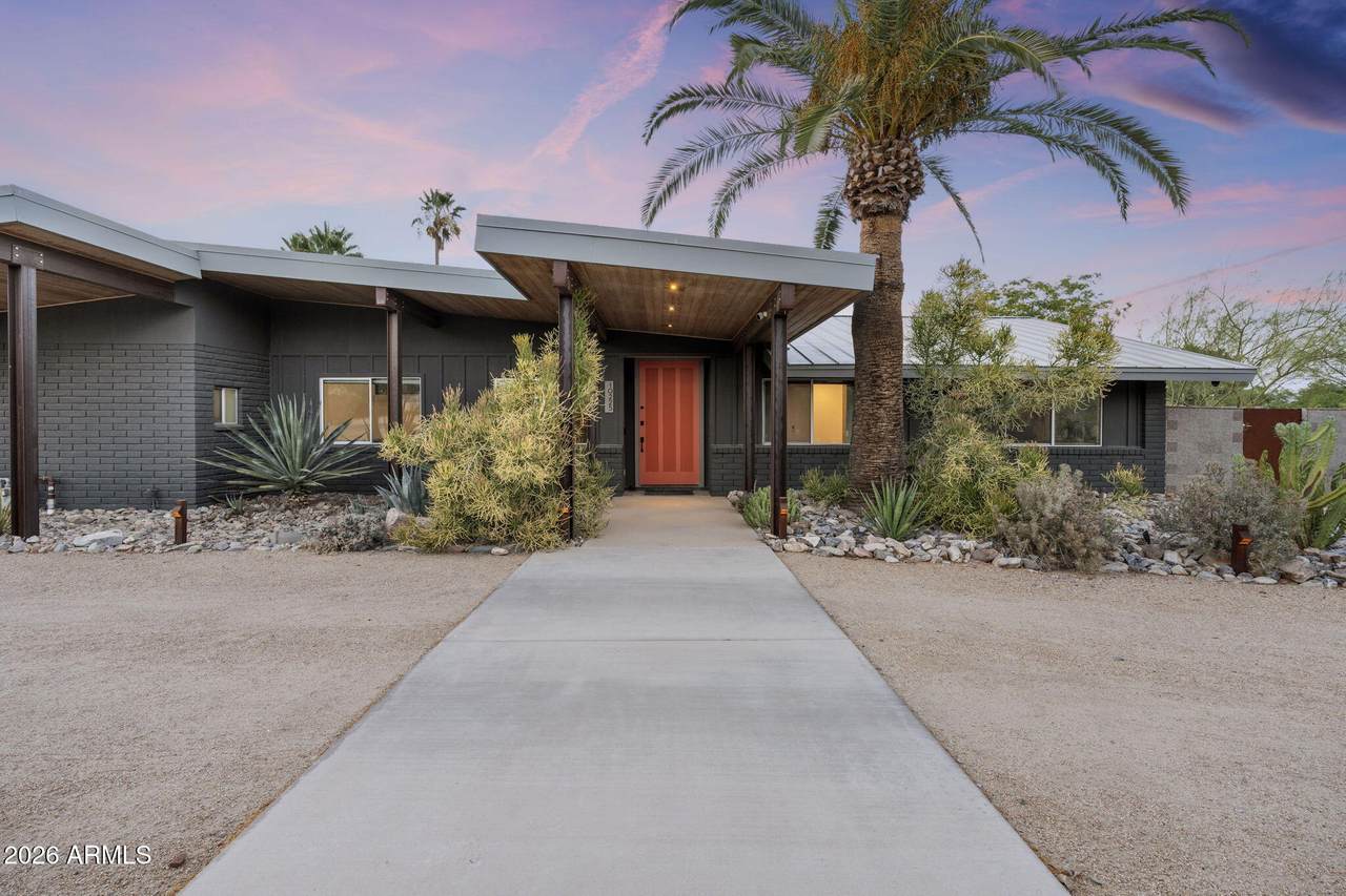 10225 40TH Street - Photo 1