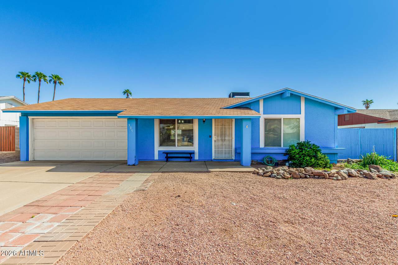 305 Nopal Place - Photo 1