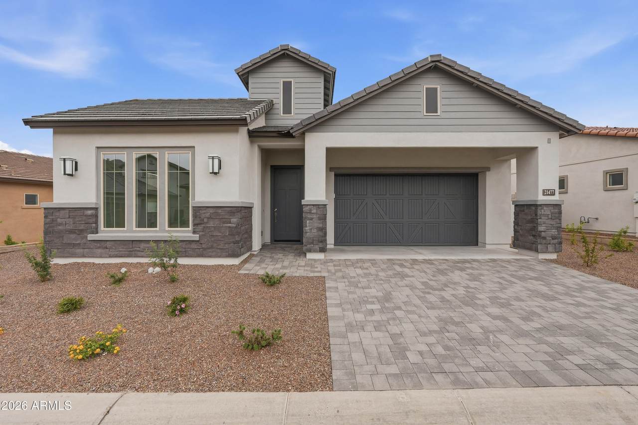 21477 Meadowbrook Avenue - Photo 1