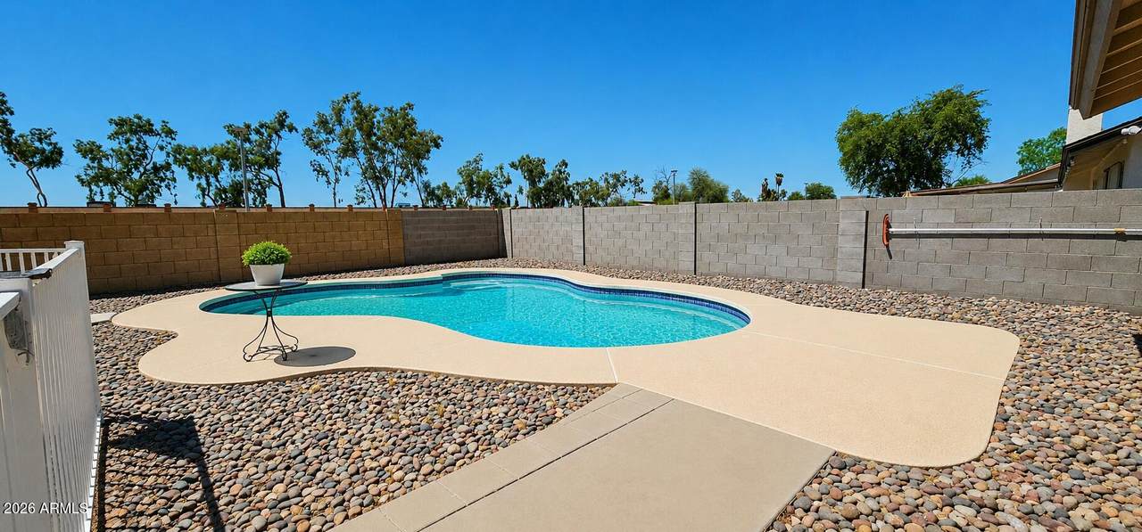 1738 Nevada Way - Photo 1