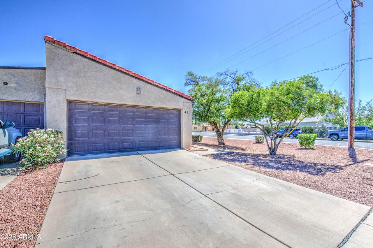 401 Pecan Road - Photo 1