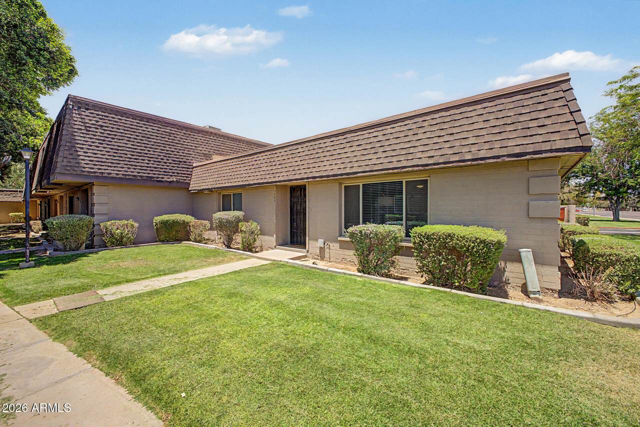 1733 Ellis Drive - Photo 1