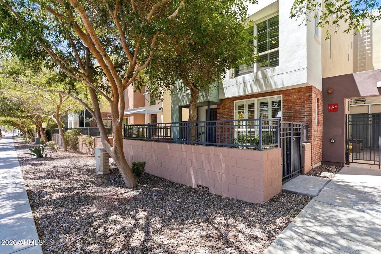 706 Washington Street - Photo 1