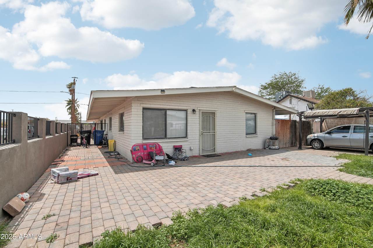 2223 Roosevelt Street - Photo 1