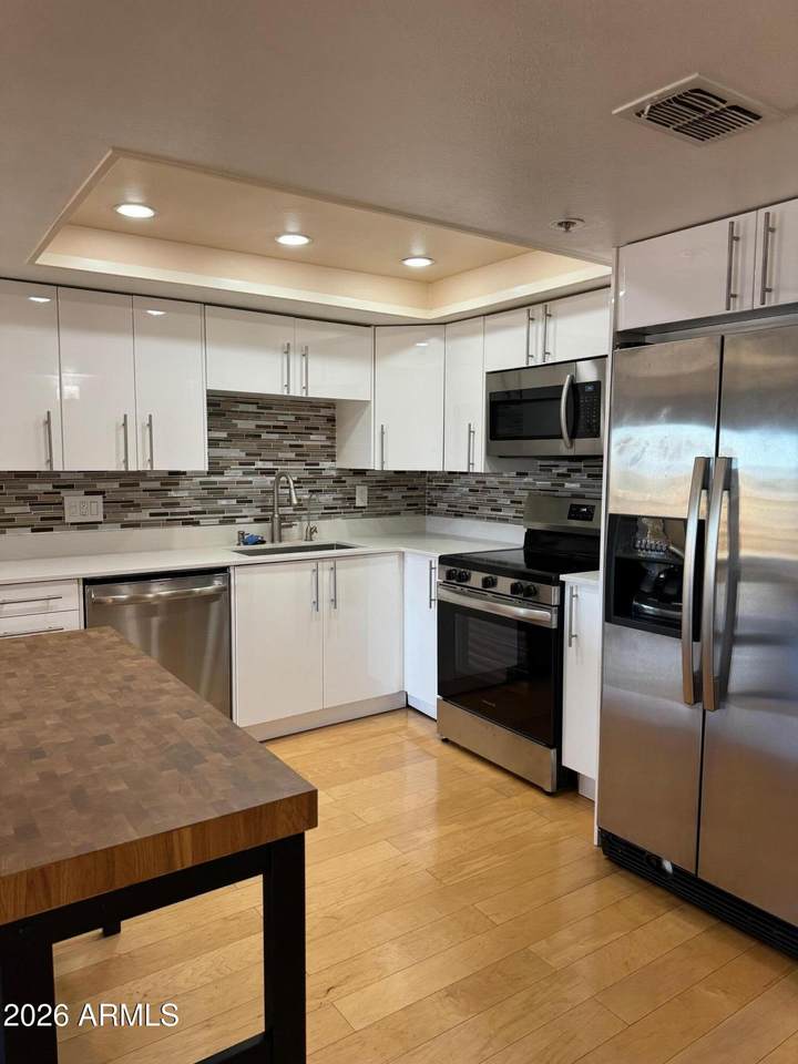 7950 Camelback Road - Photo 1