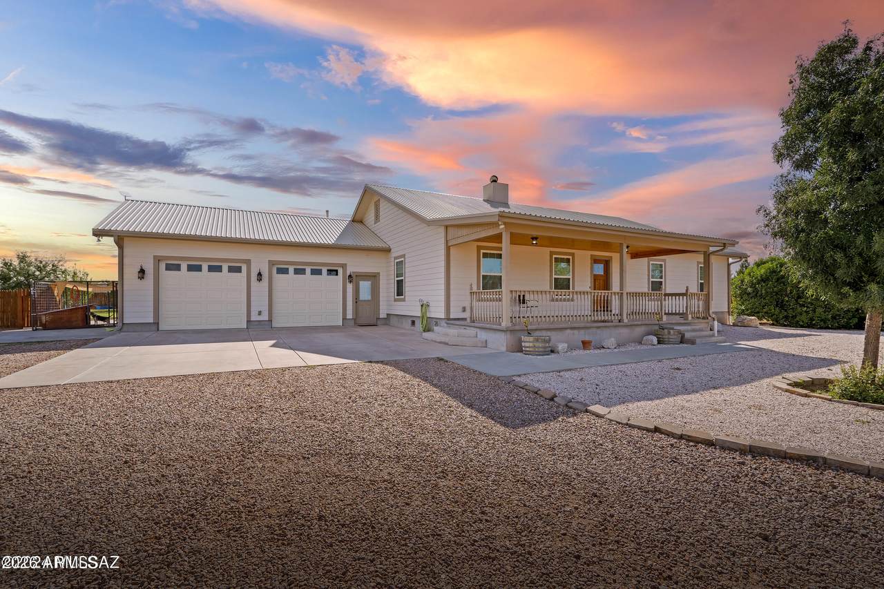 1685 Silver Spur Lane - Photo 1