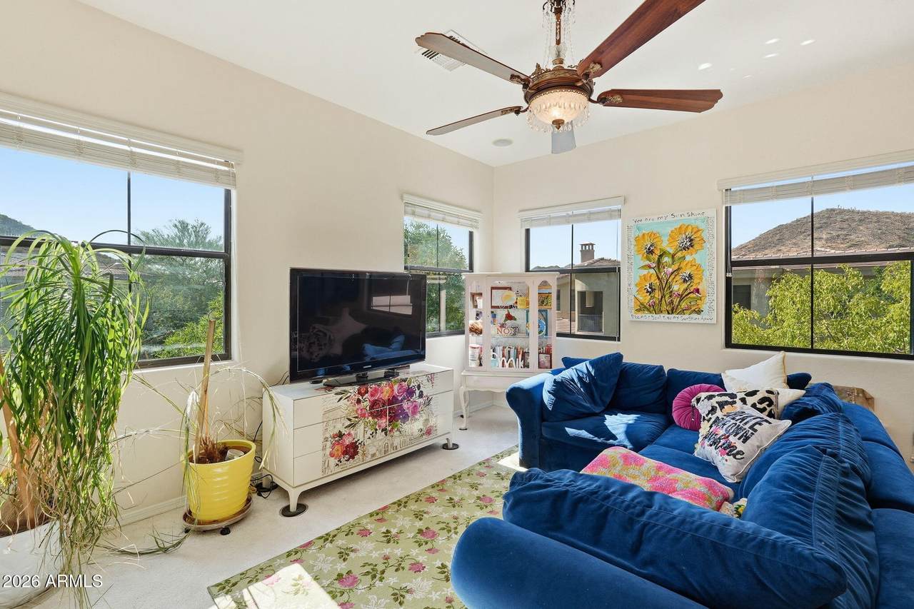 10055 142ND Street - Photo 1